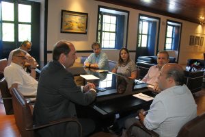 Prefeito Roberto Cláudio discute ações de prevenção a homicídios de adolescentes