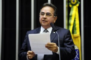 Proposta de Leônidas Cristino estende incentivos fiscais para empresas que atuam em terminal privado