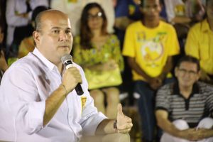 2Roberto Cláudio participa de bate-papo com artistas e representantes da cultura de Fortaleza (CE)