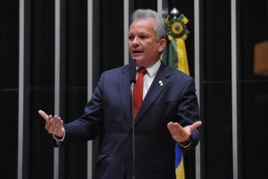 Com emenda do PDT, Câmara conclui medida que reforma Ensino Médio