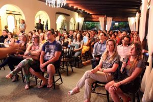 Prefeita Ana Paula discute com empresários de turismo temporada de verão em Bombinhas