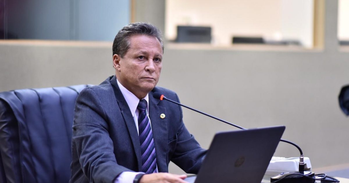Adjuto Afonso alerta sobre falta de fiscalização em embarcações no interior  do Amazonas | PDT