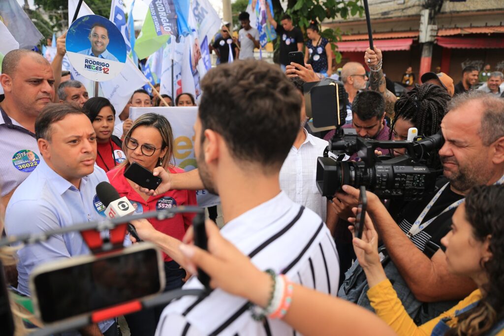 Rodrigo Neves garante melhorias nos trens da Baixada Fluminense e VLT até a Pavuna no Rio de Janeiro
